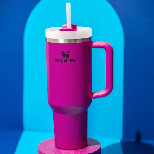Stanley pipetli termos sıcak tutar mı