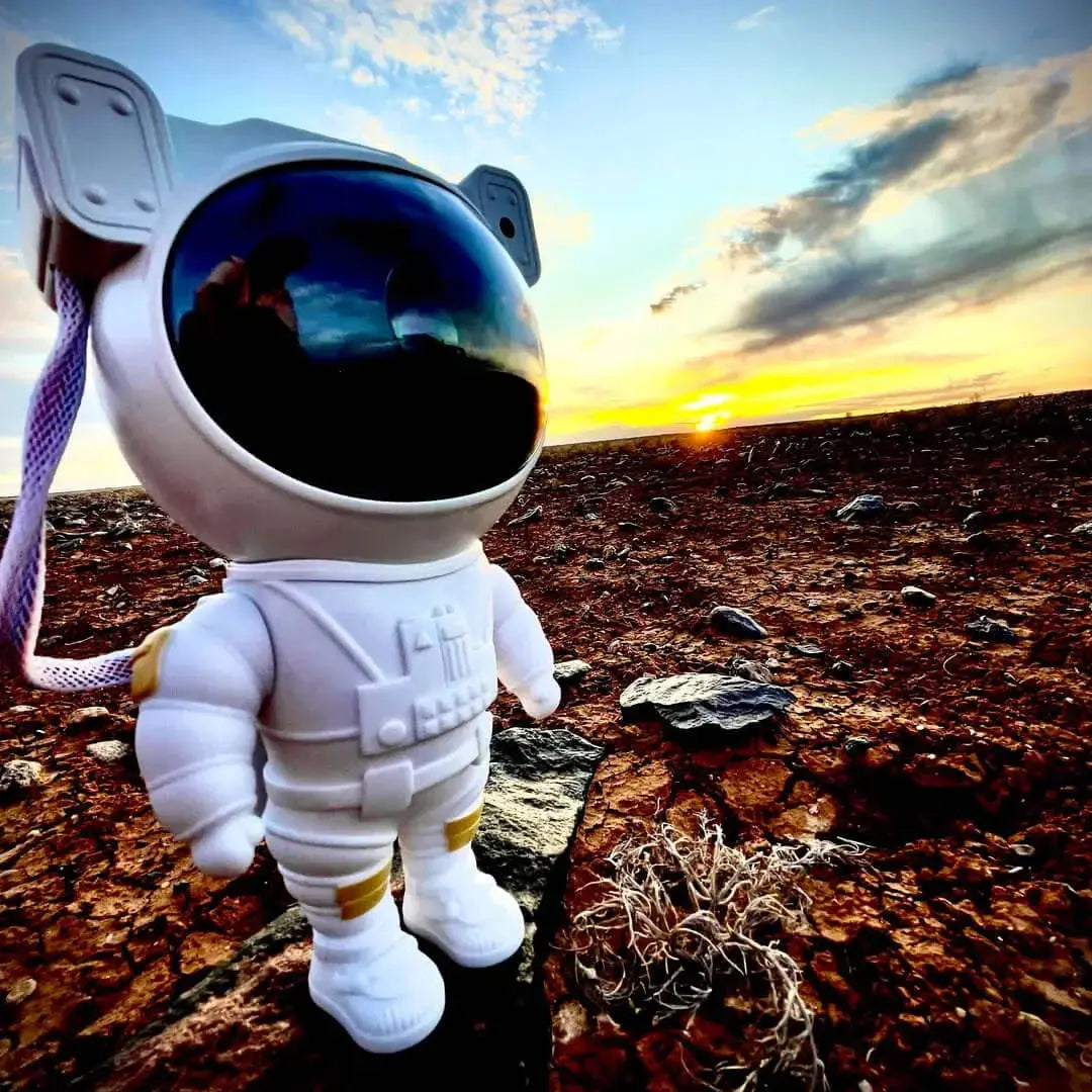 Astronot Projektör Gece Lambası - Fotoğraf 1